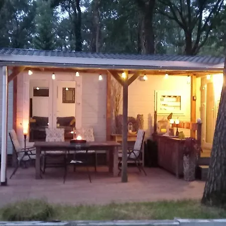 Chalet Serene Comfort, Rust En Sauna Hoenderloo