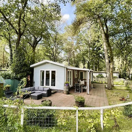 Serene Comfort, Rust En Sauna Chalet Hoenderloo