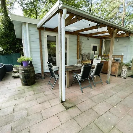Chalet Serene Comfort, Rust En Sauna Hoenderloo